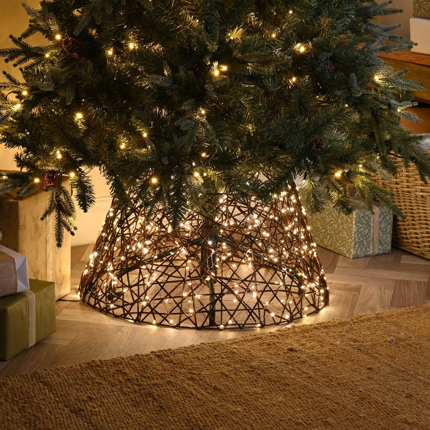 FESTIVE WHITE LED LIT BROWN TREE SKIRT 70CM